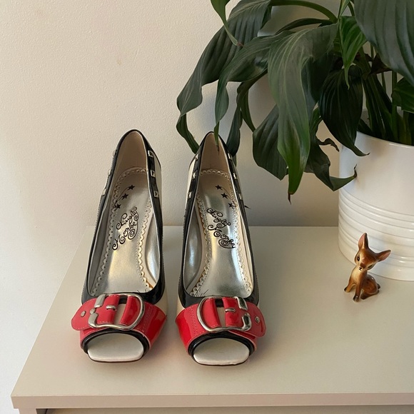 Naughty Monkey edgy open-toe heels - Picture 2 of 5